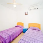 Hébergement de vacances Alegria Id52 *
